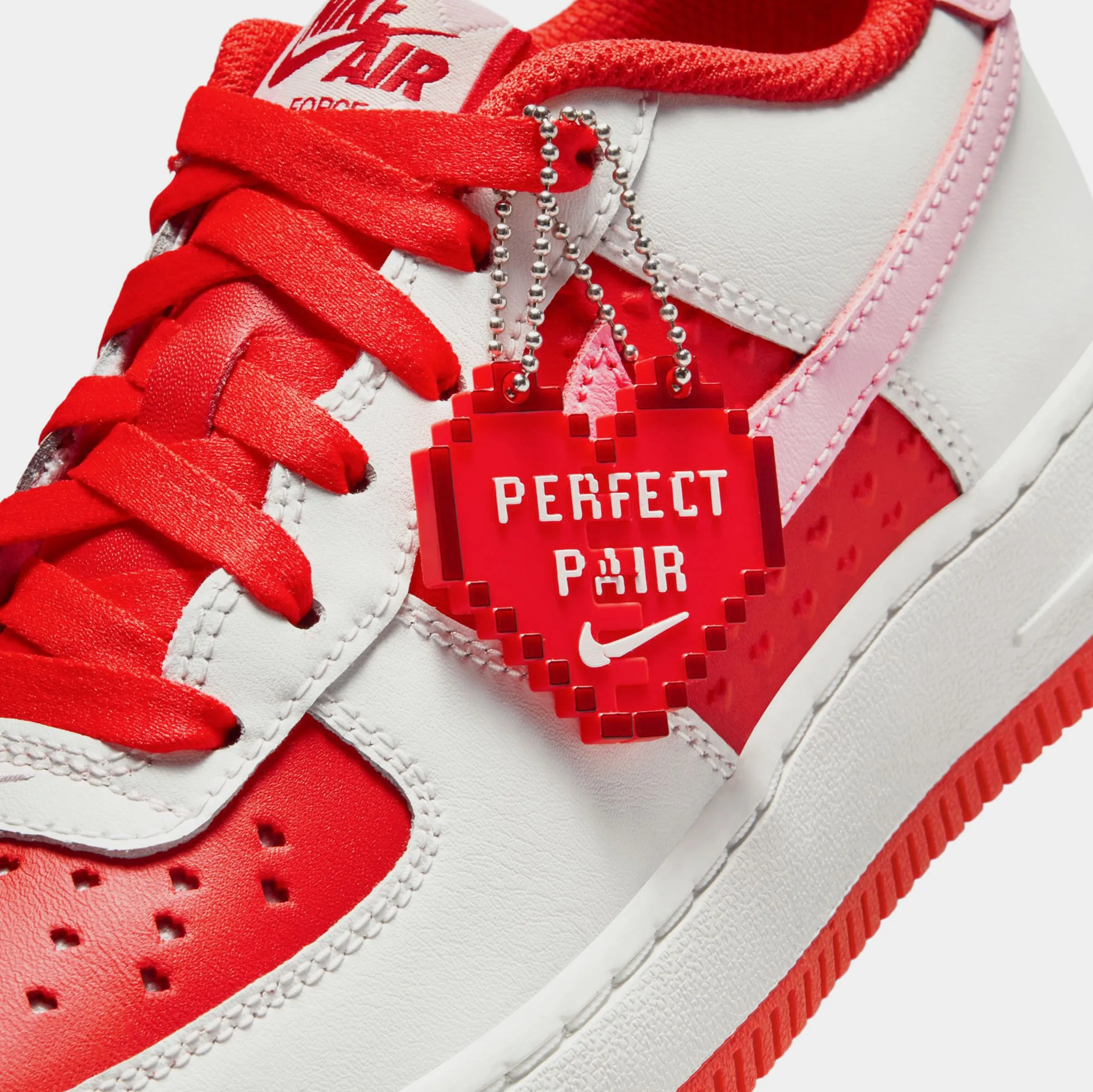 Air Force 1 Low Valentines Day Grade School Lifestyle Shoes (Summit White/Pink Foam/Light Crimson/Fire Red)