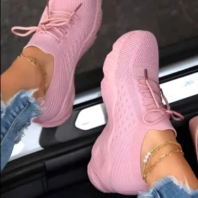 Comfortable sports shoes