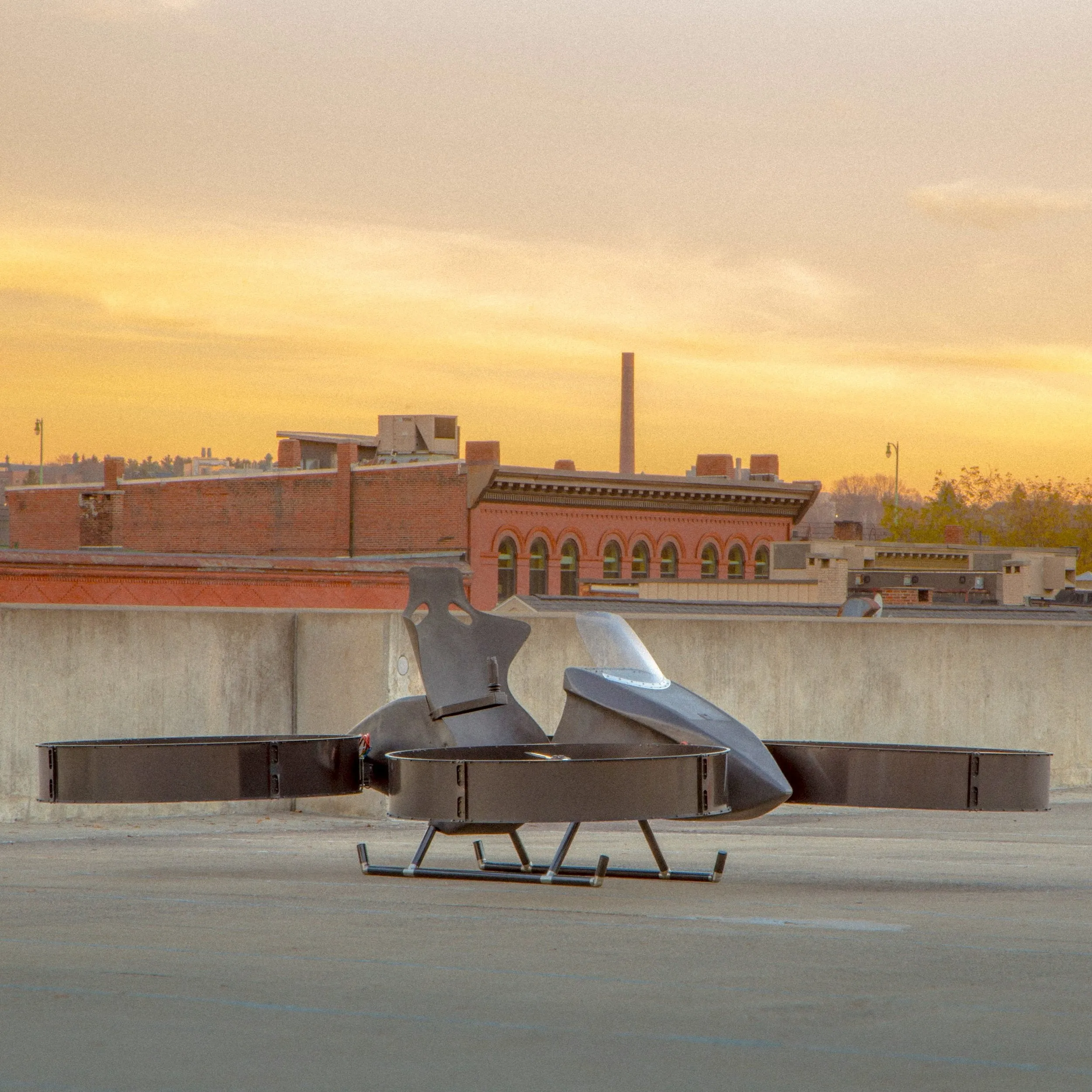 LAND ROTOR SPORTSTER – A VERSATILE SPORT UTILITY VEHICLE